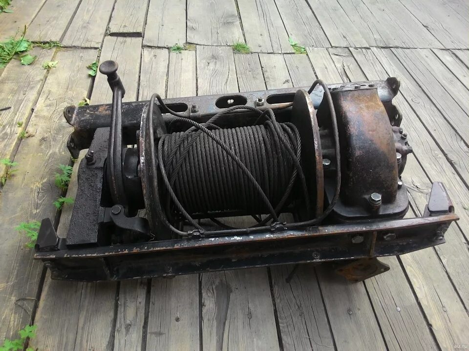 Лебедка от зил 131. Лебёдка зил 131 на мтз. Редуктор лебедки зил 131. Крепление лебёдки зил 131. Лебедка от зил 131.