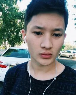 Жалаңаш жапон әйелдерінің тобы