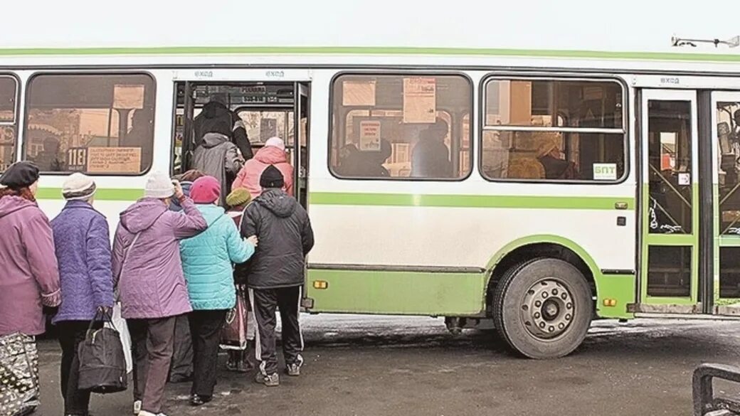 Какого числа пустят автобусы. Барнаульский автобус. Маршрутки Барнаул. Общественный транспорт Барнаул. Дачный автобус.