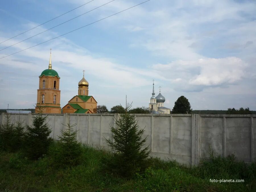 Колюпаново свято казанский. Казанский женский монастырь в Колюпаново. Храм в деревне Колюпаново. Колюпаново Алексинский район. Колюпаново Алексин.