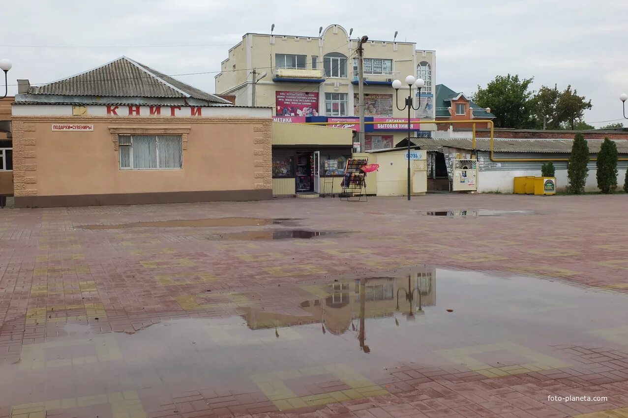 Погода в г семикаракорске. Центральный рынок Семикаракорск. Город Семикаракорск. Семикаракорск центр города. Семикаракорск фотографии города.