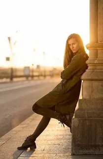 Фотосессия позы для девушек на улице
