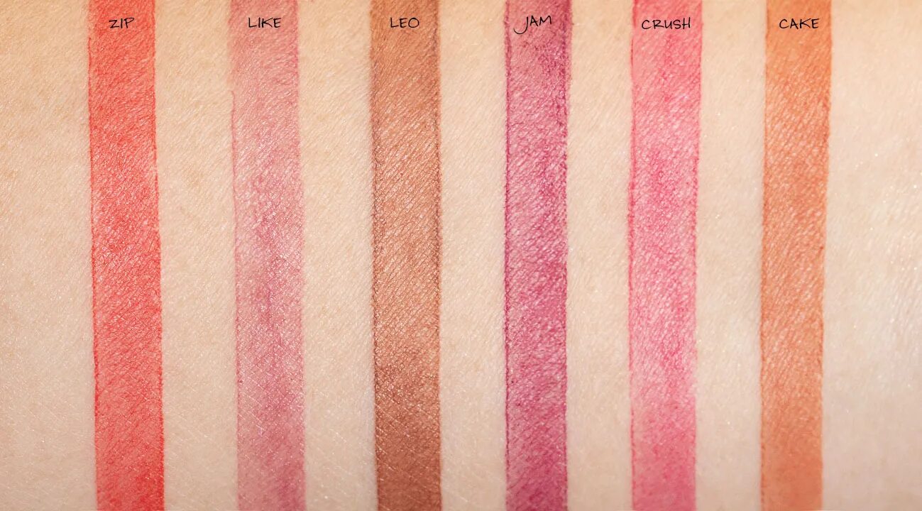 Glossier generation g like. Glossier помада. glossier’s generation g в оттенке like. glossier generation g jam.