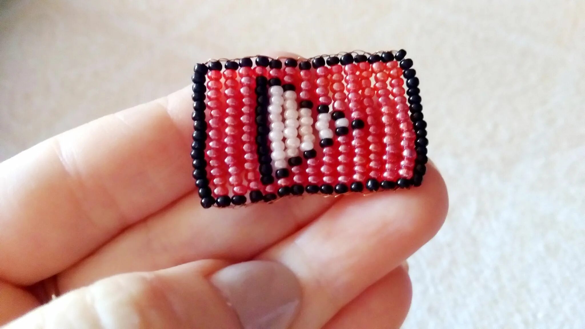 Бисероплетение букеты цветов. Ютуб бисер. Бисерные украшения. Ютуб бисер. Ютуб бисер.