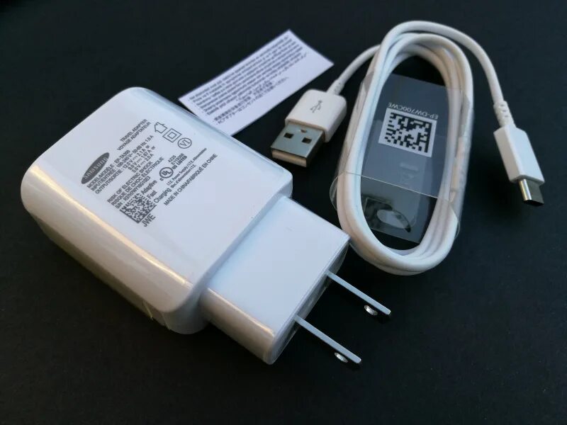 Galaxy note зарядка. Samsung super fast Charging (25w) Travel Adapter. Зарядка Samsung Adapter 25w. Самсунг зарядка Type c 25 ватт. Блок зарядки самсунг 25в.