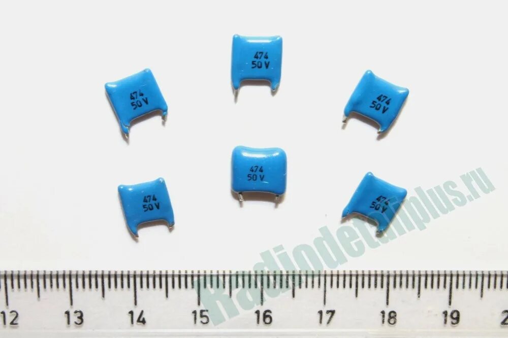 Км 3 18 10. Керамические конденсаторы r124. Конденсаторы синие220nkk. К10-17 конденсатор желтый. Конденсатор керамический маркировка 104.