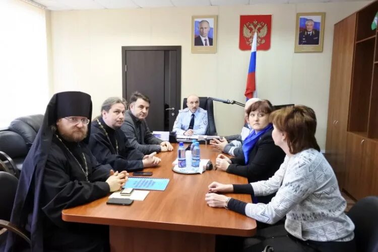 Тихвинский городской суд сайт. Глава администрации Подпорожского района. Подпорожский городской суд Ленинградской области. Администрация Подпорожье. Глава Тихвинского района Ленинградской области.