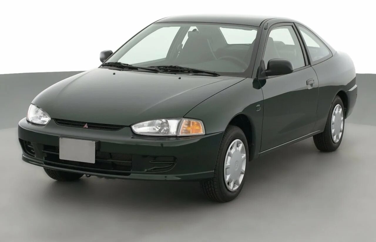 Митсубиси мираж купить. Митсубиси Мираж 2001. Mitsubishi Mirage 2001 Coupe. Митсубиси Мираж 2003. Митсубиси Мираж 2001 седан.