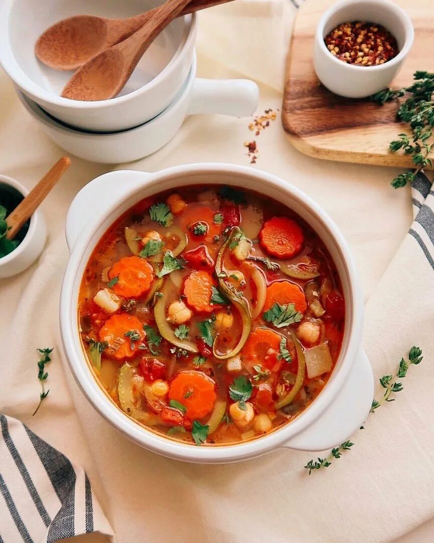 Рецепт супа без мяса. Овощной суп. Для супа. Овощной томатный суп. Овощи для супа.