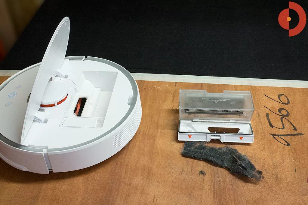 Робот пылесос roborock со станцией самоочистки. Щетка roborock s6. основная щетка roborock s7. roborock vacuum cleaner док станция 21100. станция для roborock s7 maxv.
