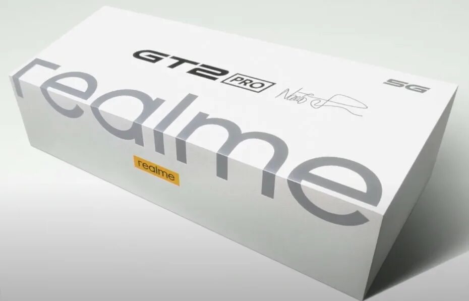 Gt2 pro vs gt2. Realme gt 2. realme gt2 pro коробка. realme gt 2 pro белый. realmi gt 2 pro.