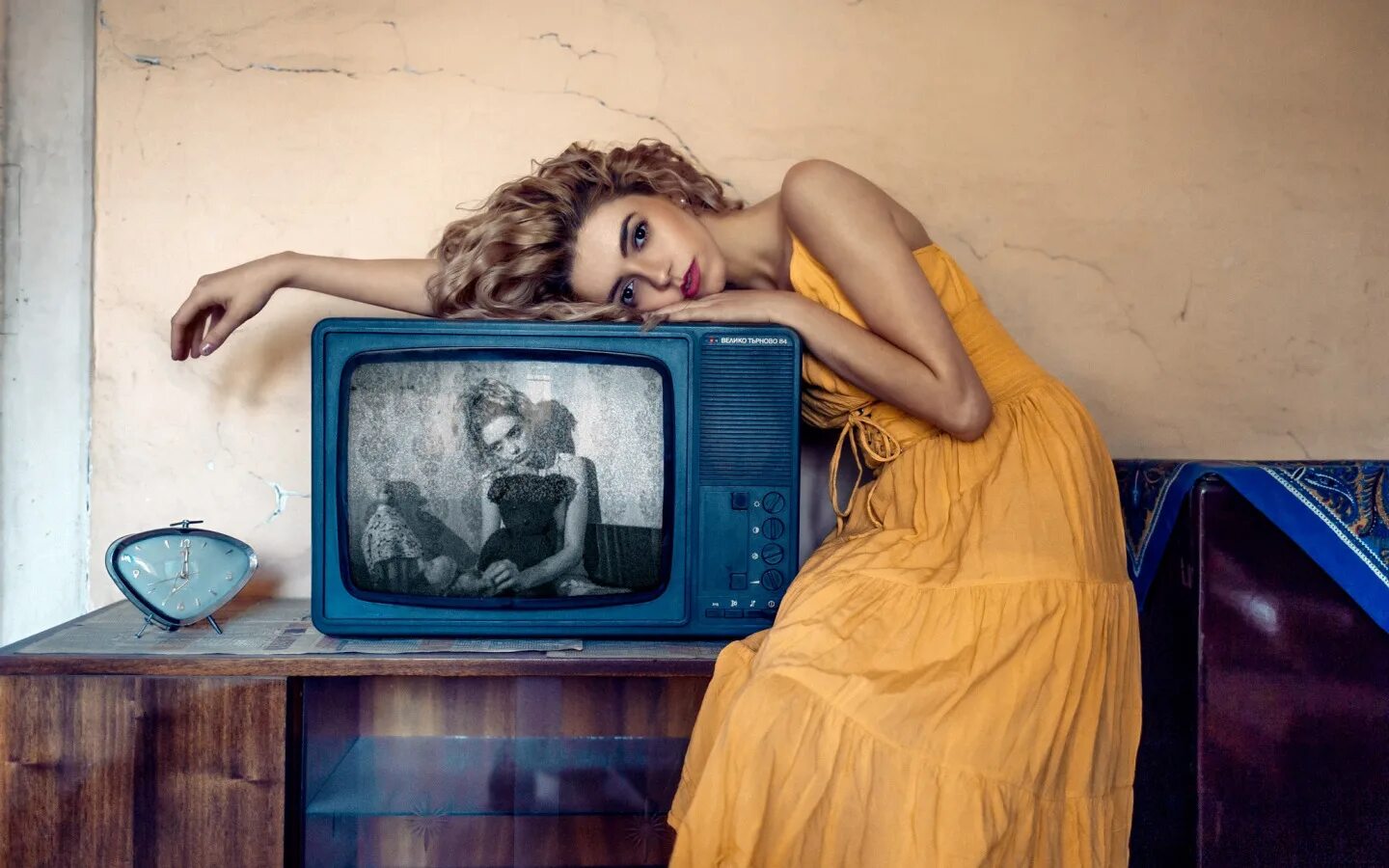 Tv woman18