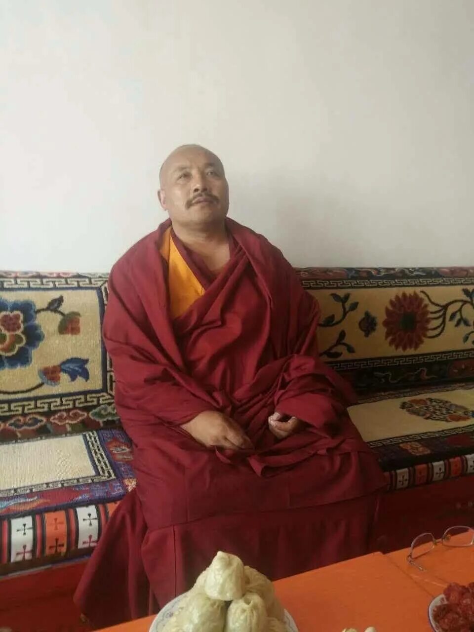 Монах долгожитель. Тибет монахи. Тибетский монах долгожитель. Самый старый тибетский монах. Тибетские монахи с длинными волосами.