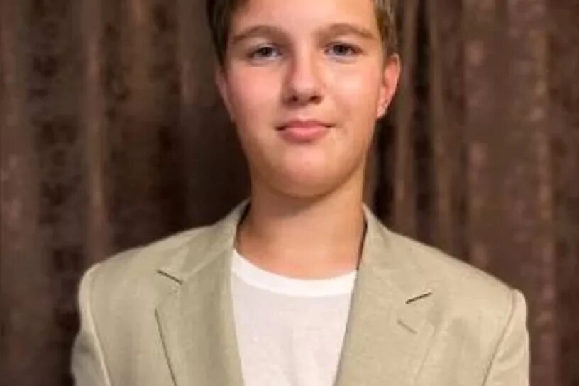 Семиклассник ваня. Семиклассники мальчики. высокий мальчик 13 лет.