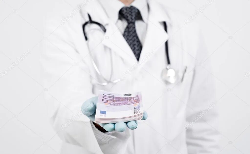 Как заработать врачу. Doctor money. Amare farmaco логотип.