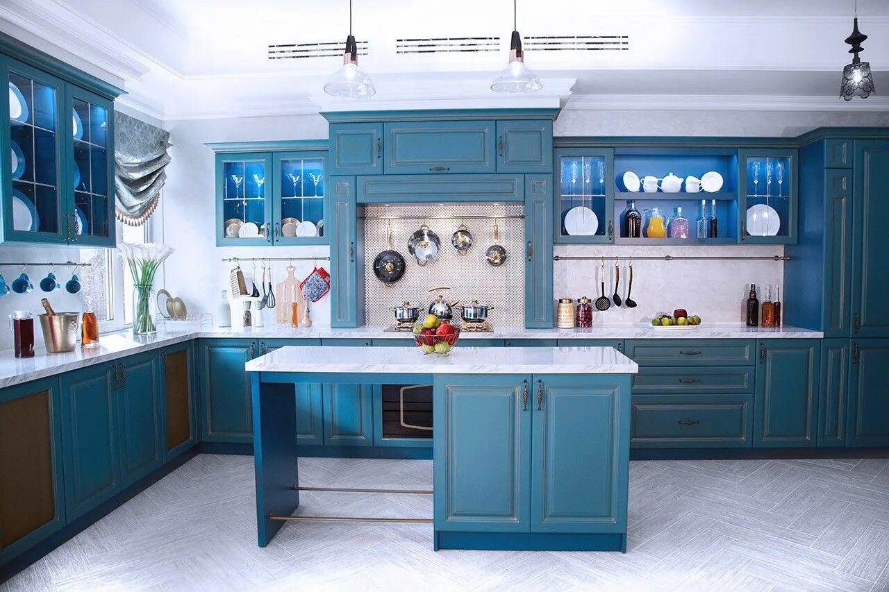 Синяя кухня. Кухня Роял Вуд голубая. Кухня Роял Вуд голубая МАКСИДОМ. Кухня хофф голубая. Кухня голубая Прованс Мелани.