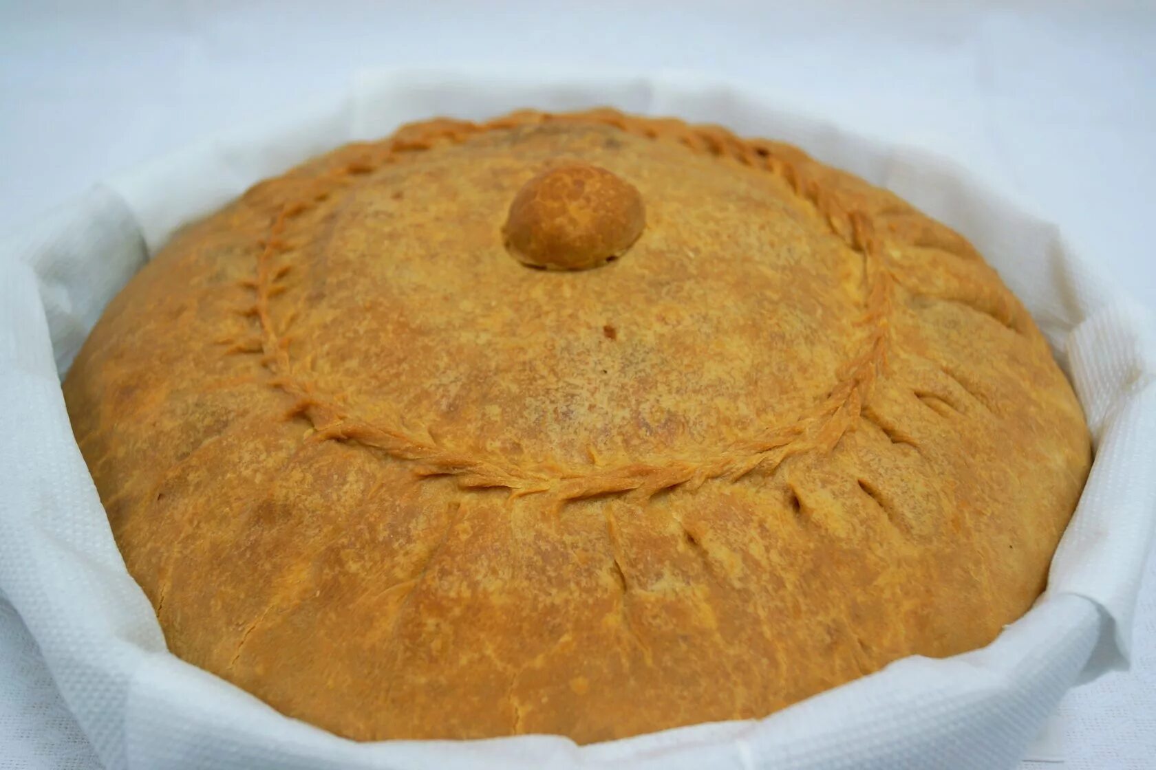 Татарский бэлеш с мясом и картошкой. Балиш татарский. татарская кухня бэлиш. татарская кухня зур бэлиш. вак бэлиш.
