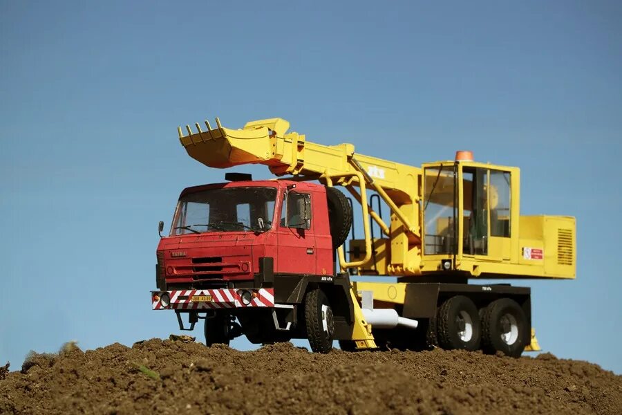 Продаётся татра удс 214. Экскаватор-планировщик uds-114. Татра удс. Tatra 815 uds 114. Татра 815 удс.