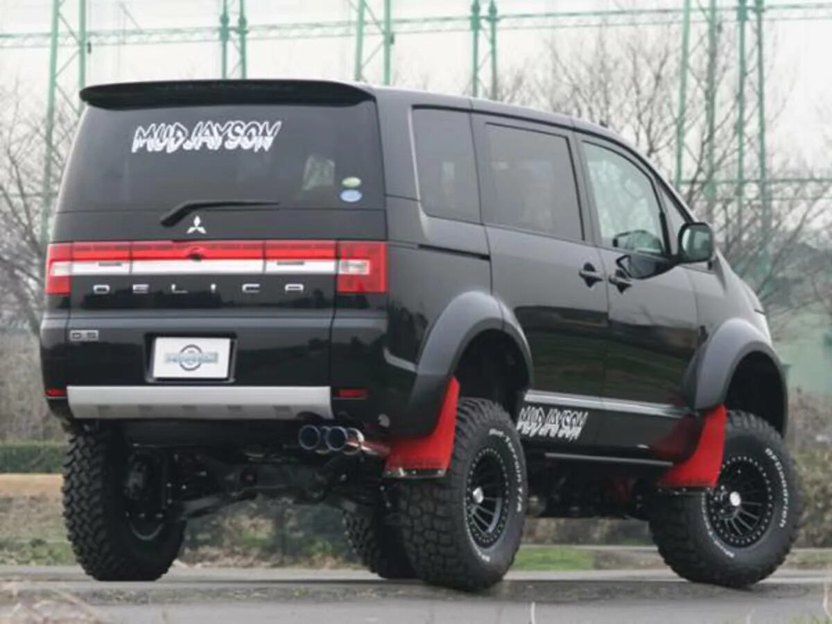 Новый опель зафира 2021. Mitsubishi concept d 5. Митсубиси делика 2020. Клиренс митсубиси делика д5. Митсубиси делика 4х4.