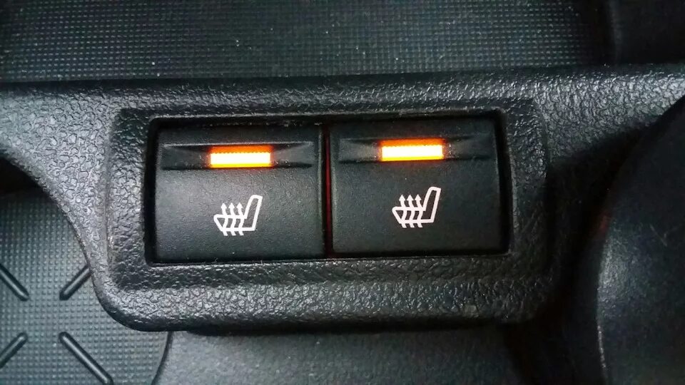 Блок кнопок подогрева задних сидений веста. Кнопки обогрева сидений тойота hilux. Колпачок кнопки подогрева сидений lk 200. Датсун переключатель подогрева сидений. Как поменять кнопку обогрева.