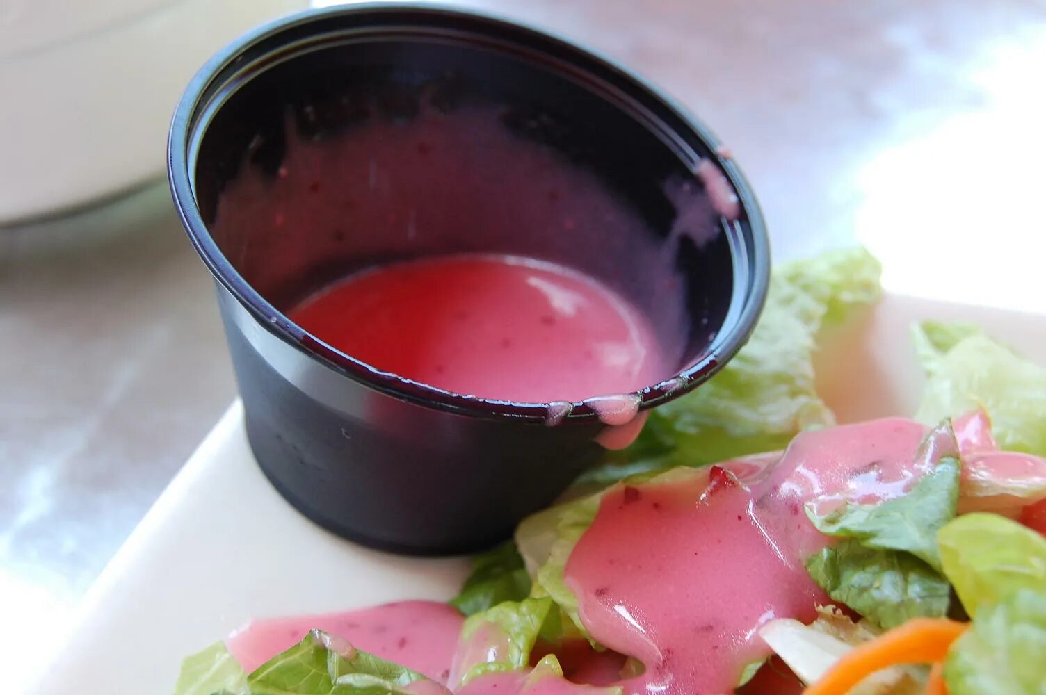 Как называется соус для салатов. Соус vinaigrette. соус винегрет. французский соус винегрет. сладкий соус для салата.