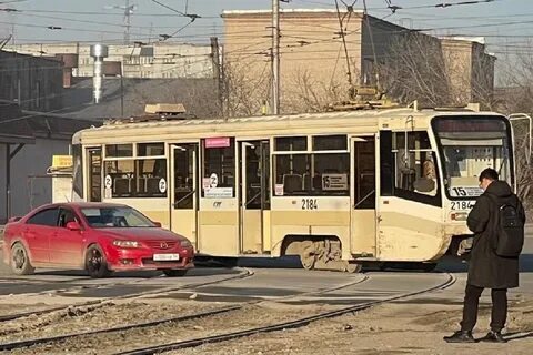 Трамвай перекресток