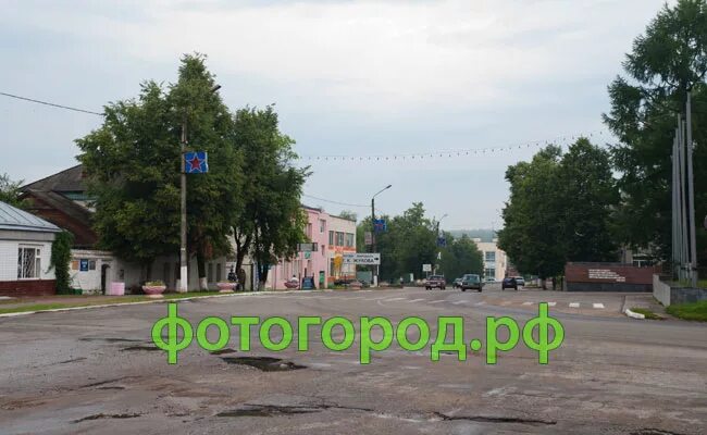 Аллея героев Жуков Калужской области. Жители города Жукова Калужской области. Пл Жукова Калуга. Г Жуков Калужская область улица Первомайская 10. Погода в жукове калужской области гисметео