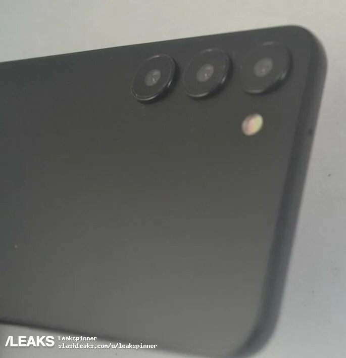 S23 plus экран. Самсунг s23 ultra. samsung s 23 утечки. самсунг s23 plus. samsung galaxy 23 ultra.