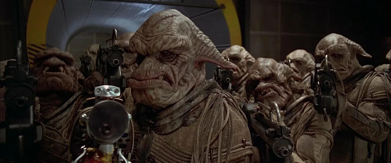 Пятый элемент (1997). Пятый элемент фильм 1997 хранители. 5 элемент герои. 5 элемент герои. Гэри олдман пятый элемент.