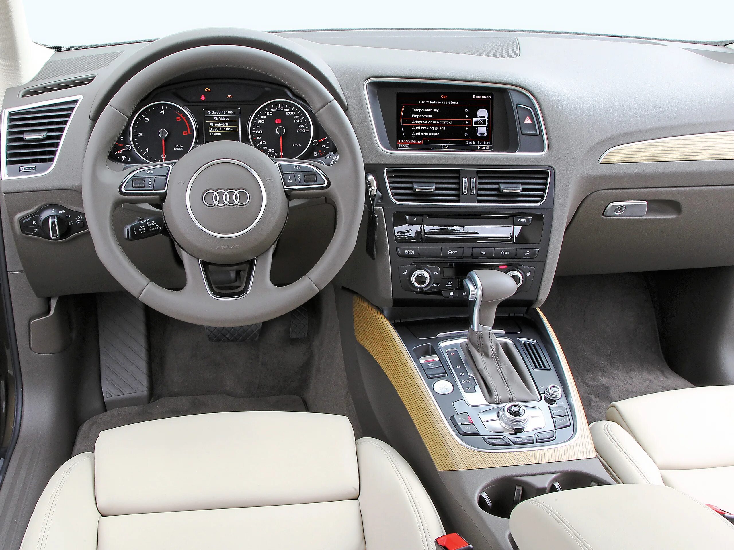 Ремонт audi q5. Ауди q5 консоль. audi q5 8tсалон. ауди q5 premium 2016. audi q5 chorus.
