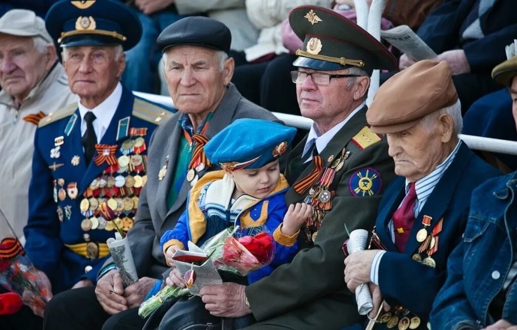 Повышение пенсии военным свежие новости. Военная пенсия. Пенсионеры ветераны. Пенсионное обеспечение военнослужащих. Военнослужащие и ветераны.