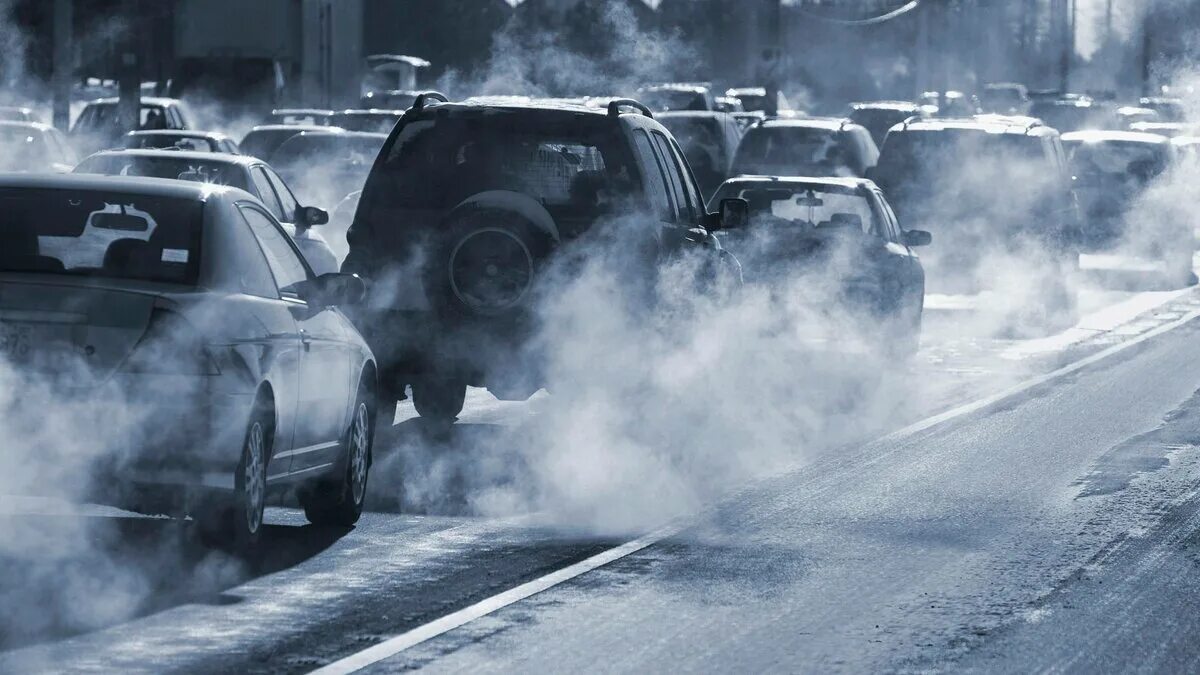 Выхлопы автомобилей. Выхлопные ГАЗЫ. Загрязнение воздуха машинами. Машины загрязняют воздух. Выхлопные газы автомобилей воздух