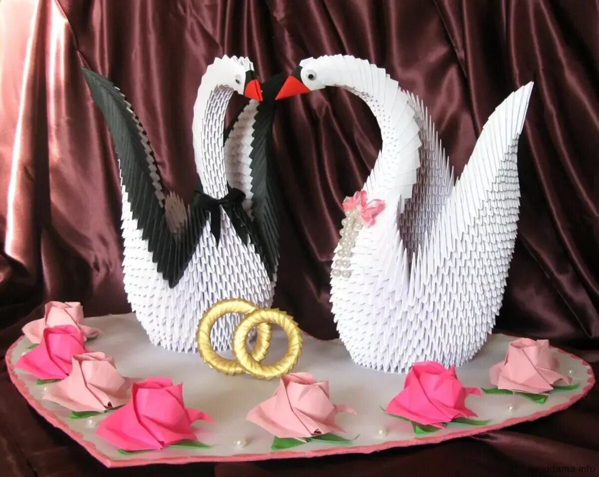 Лебеди из бумаги для детей. Оригами лебедь. Свадебные лебеди модульное оригами. Модулнык ориоами Лебель.