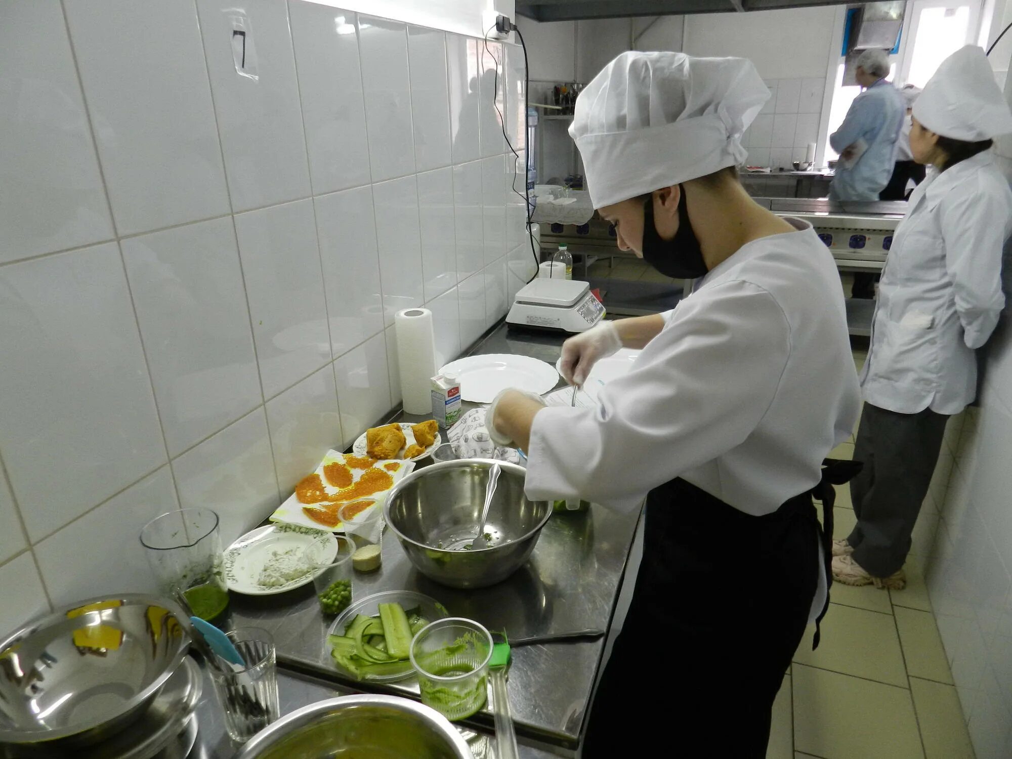 Бийск актиб. АКПТИБ Алтайский колледж промышленных технологий и бизнеса. Технология продукции общественного питания. Технолог общественного питания. Технолог продукции общественного питания.