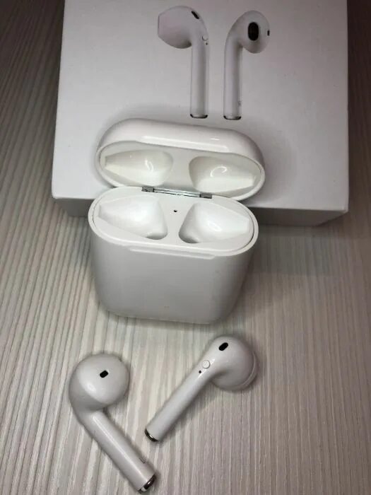 Лучшие реплики airpods. Реплика наушники аэроподс. Наушники беспроводные айрподсы копия. Аирподс наушники беспроводные хорошая копия. Аирподсы с озона.