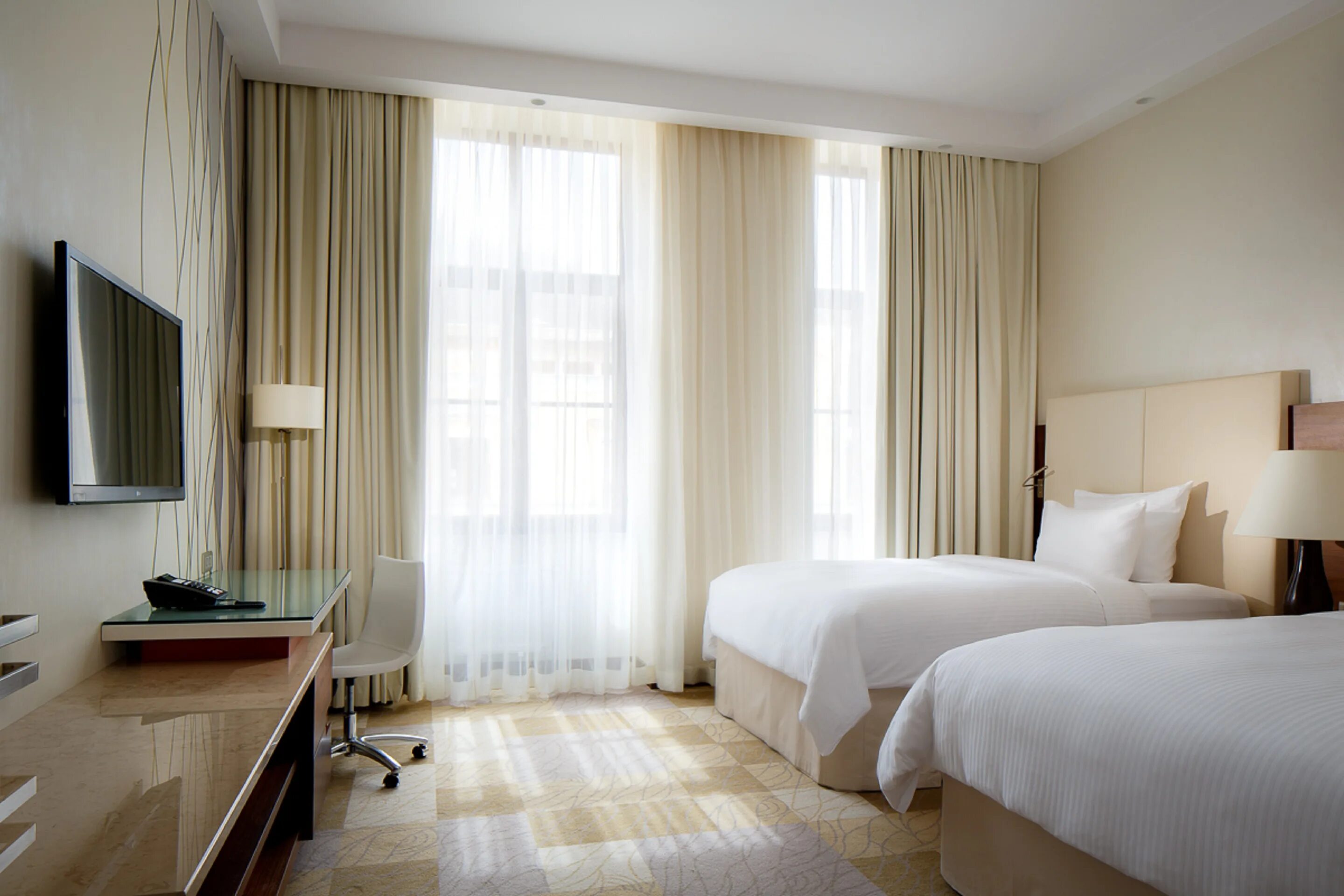 Новотель конгресс красная поляна сочи. Новотель конгресс красная поляна. Новотель конгресс красная поляна. Новотель красная поляна 4. Новотель конгресс красная поляна сочи.