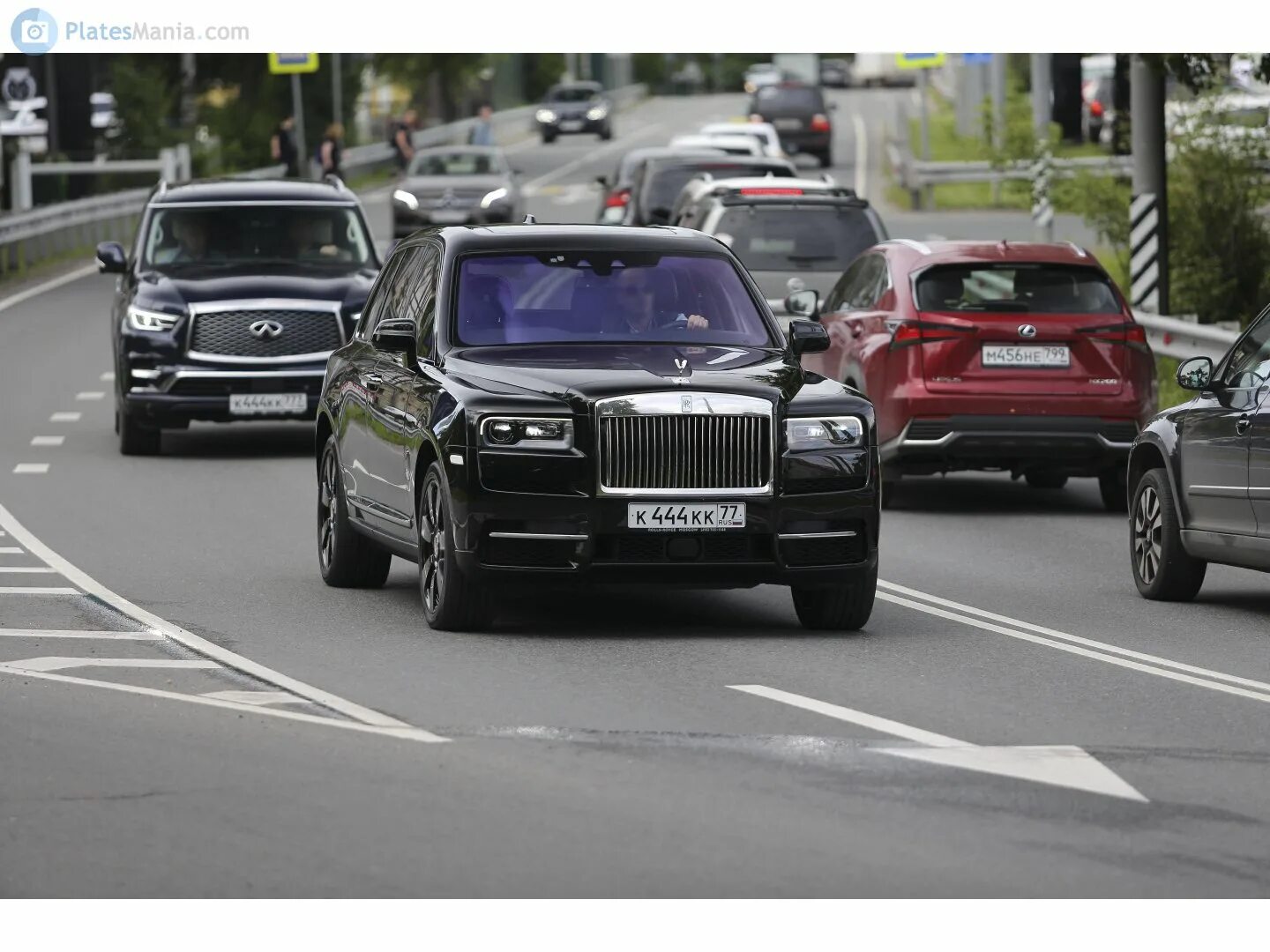 Код 444. К444кк777. кортеж роллс ройс. rolls royce 777 777.