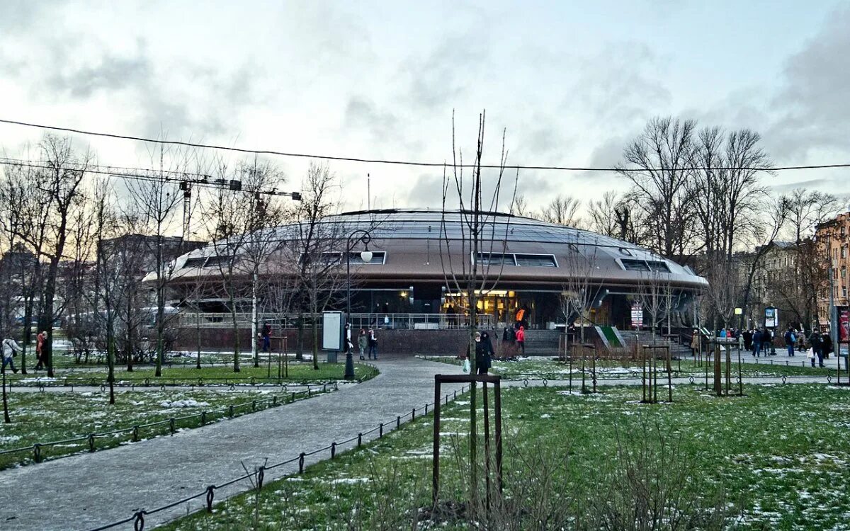 Станция горьковская питер. Станция горьковская открыта. Станция метро горьковская москва. Вестибюль станции метро горьковская. Горьковская станция метро нижний.