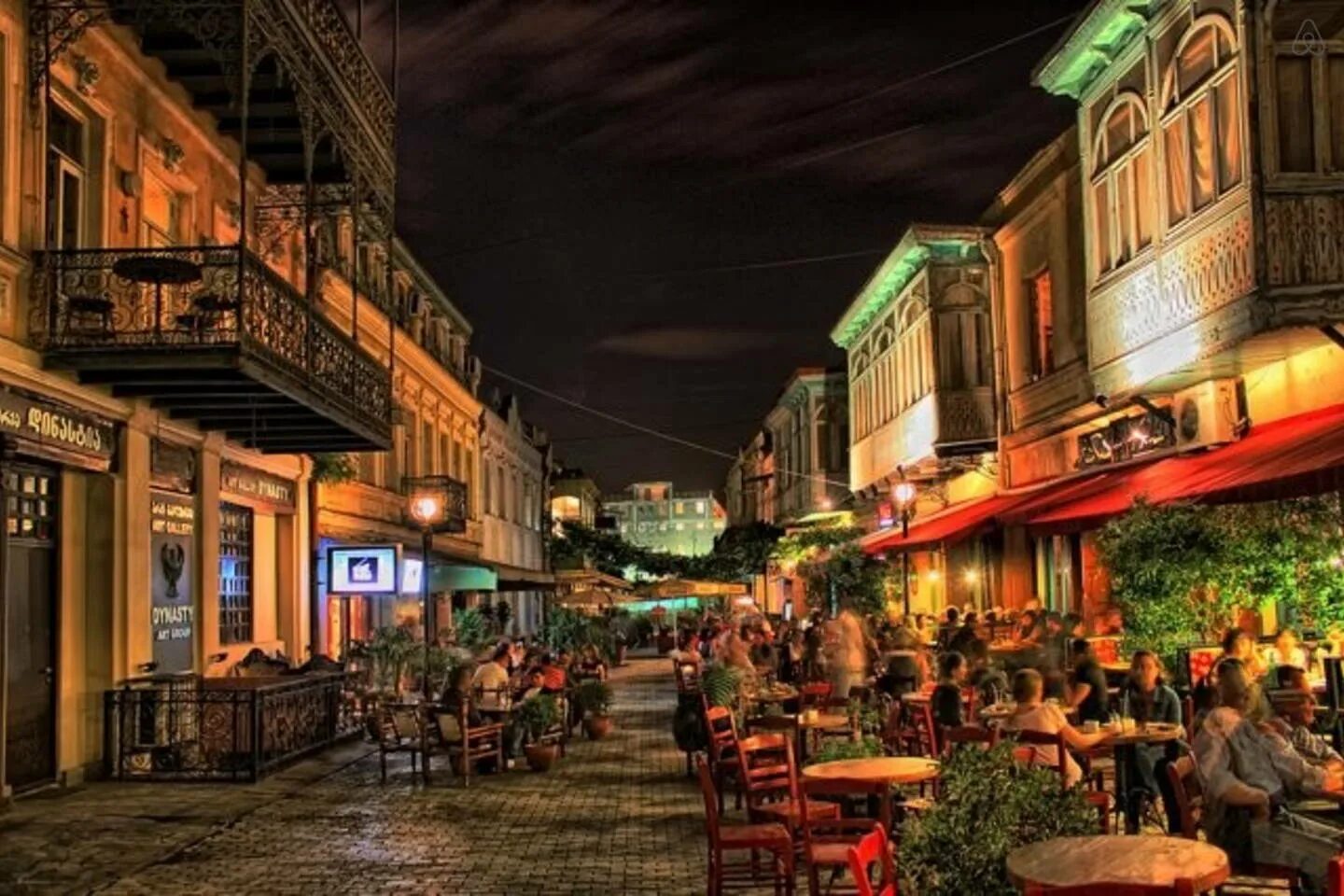 трипстер тбилиси. храм метехи в тбилиси фото. грузия театр резо габриадзе. трипстер тбилиси. грузия тбилиси достопримечательности.