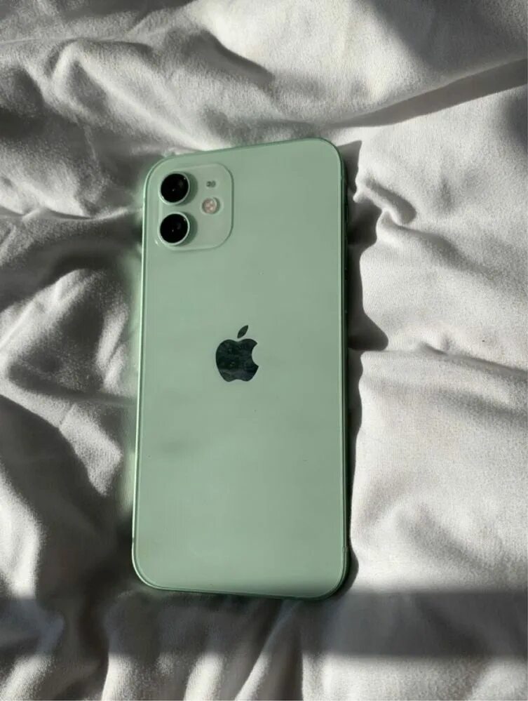 Айфон 12 мятный. 12 мятный. Iphone 11 зеленый. 12 мятный. Iphone 11 64gb green.