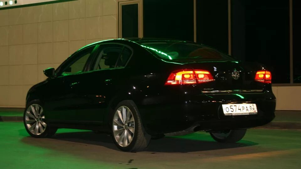 VW Passat b7 ночью. Пассат б7 черный. Фольксваген Пассат б7 ночью. Volkswagen Passat чёрный ночь. Б 7.1 1