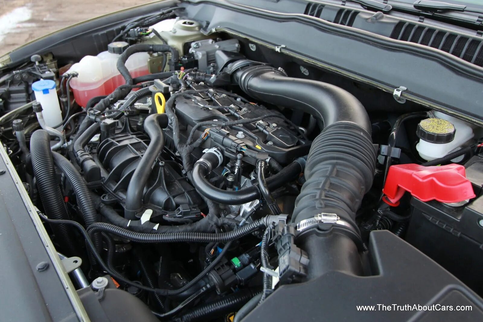 экобуст 1. 8. форд куга 2 1. 5. 1,6 ecoboost ford.