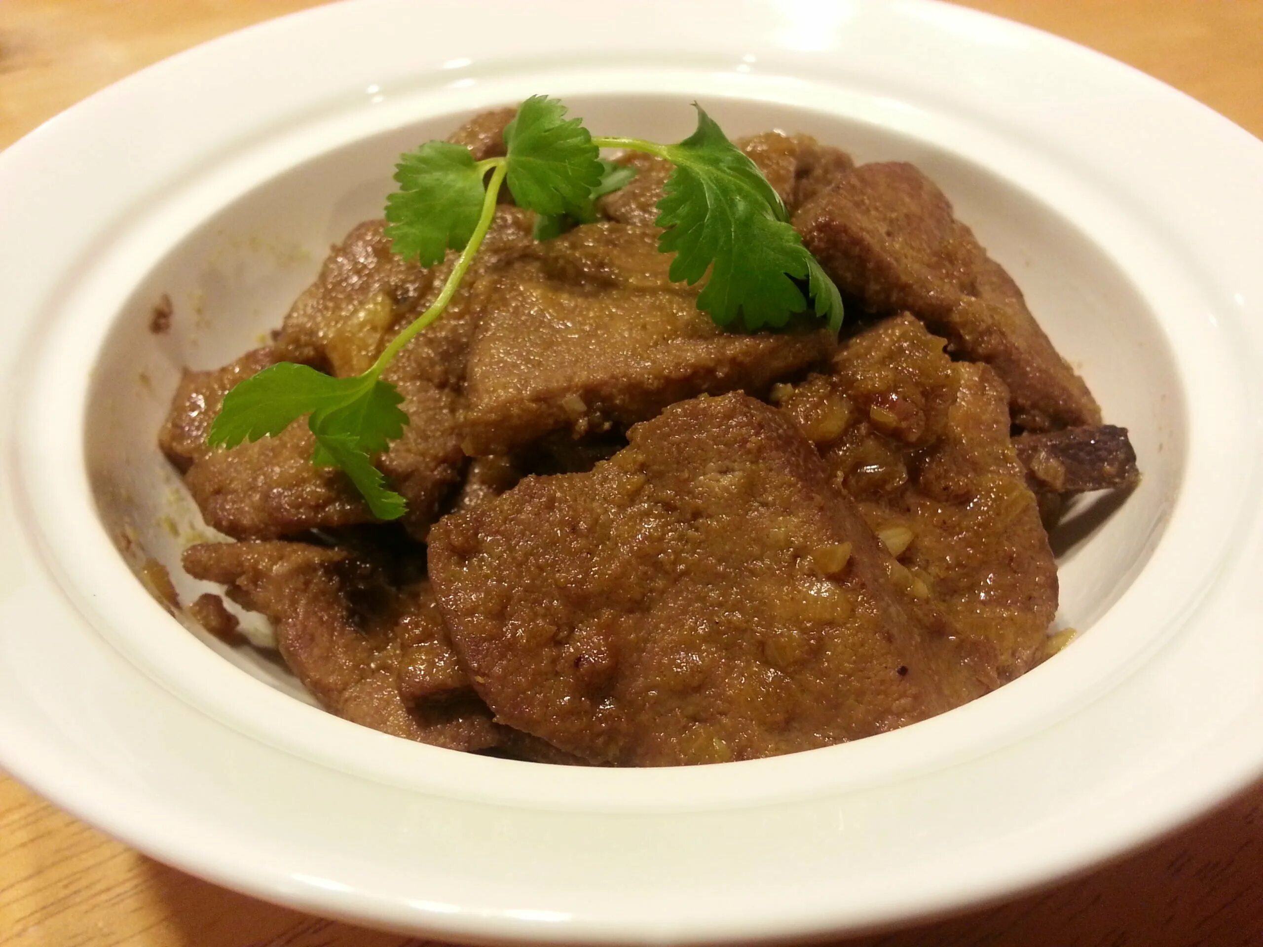 Печёнка свиная жареная. Куриная печенка в духовке. Печенка пп. Приготовление свиной печени. Печень свиная пп.