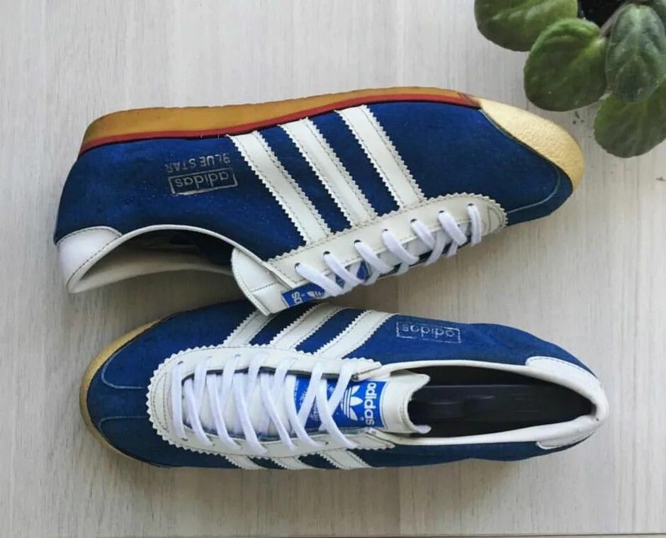 Адидас 2000 годов. Adidas Vintage кроссовки 2000. Кроссовки adidas Vintage 2006. Adidas Tennis Vintage кроссовки. Кроссовки адидас мужские Винтаж.