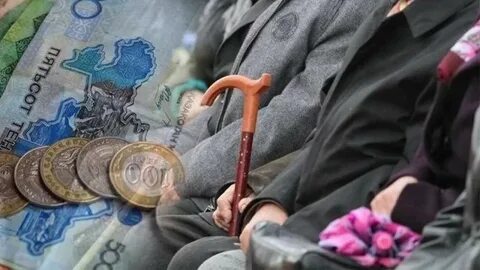 Сколько получает пенсию в казахстане
