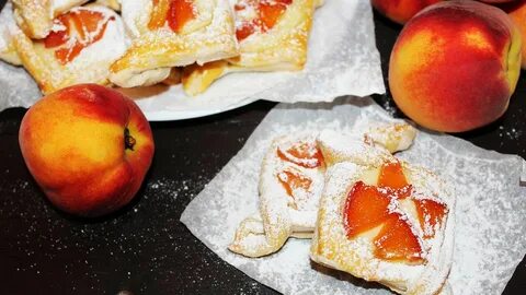 Слойка с персиками из слоеного