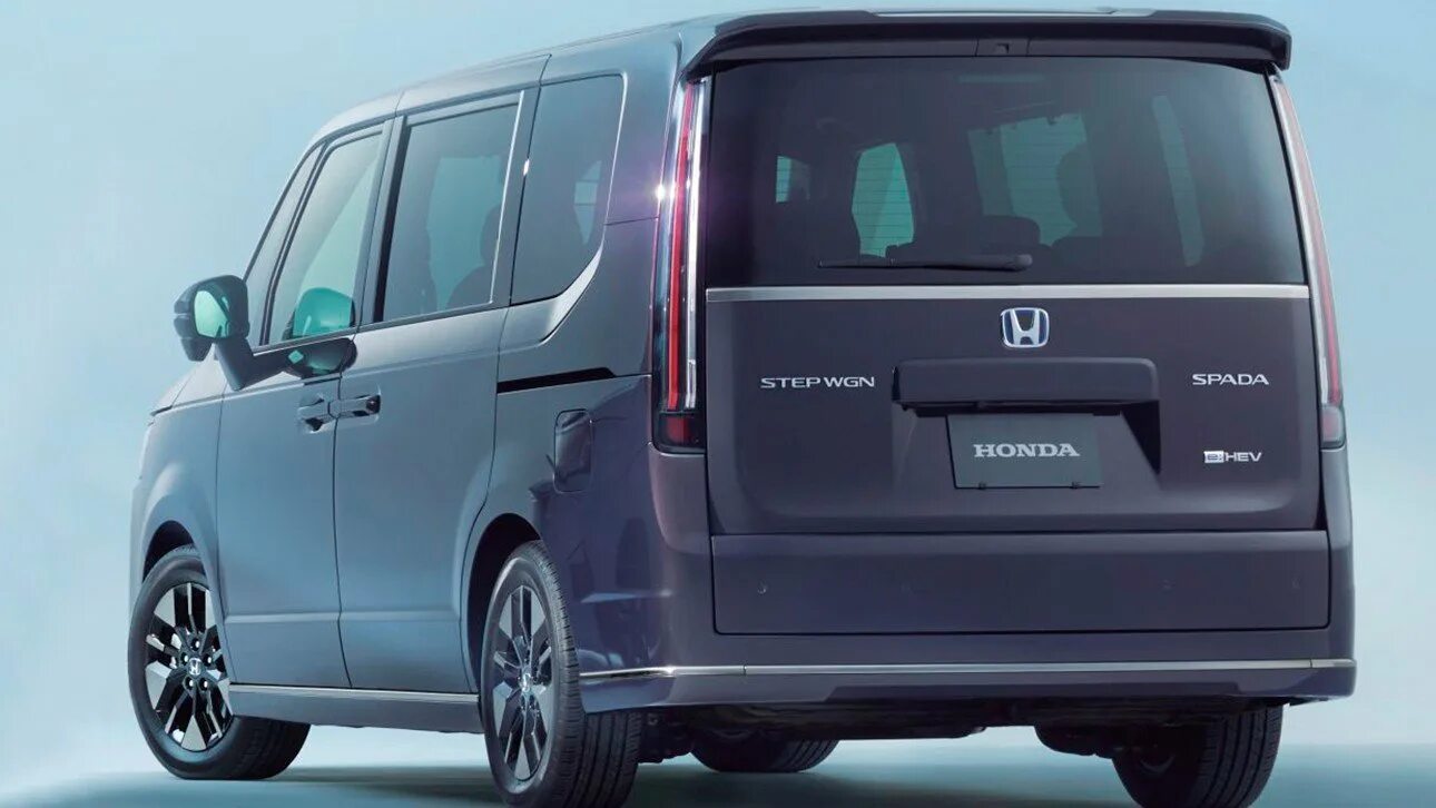 Honda stepwgn кузова. Honda Stepwgn 2022. Honda Stepwgn spada 2022. Хонда степ WGN 2018. Honda Stepwgn 4.