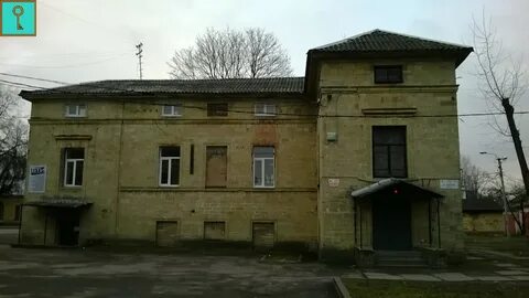 Красная 17