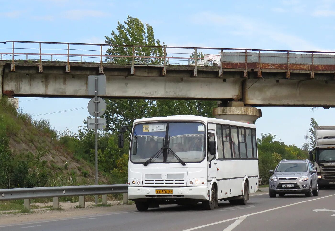 Городской автобус краснодар. Автобусы таганрога. Маршрутка 23. 186 автобус. 186 автобус краснодар.