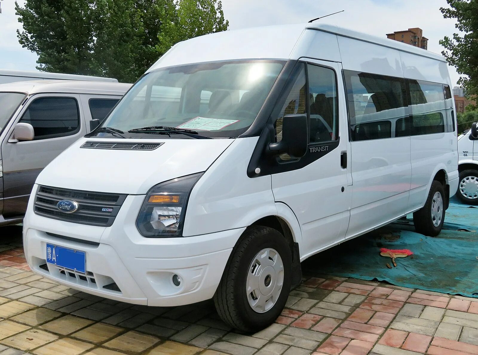 Форд транзит 20. JMC Ford Transit LWB 2006 года. Ford Transit (17). Ford Transit XXL. JMC Ford Transit mk5.